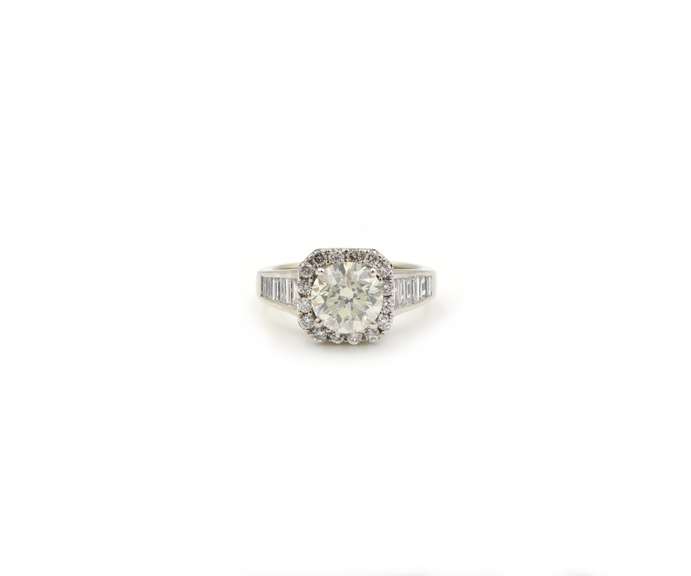 Romantic White Gold Diamond Halo Ring