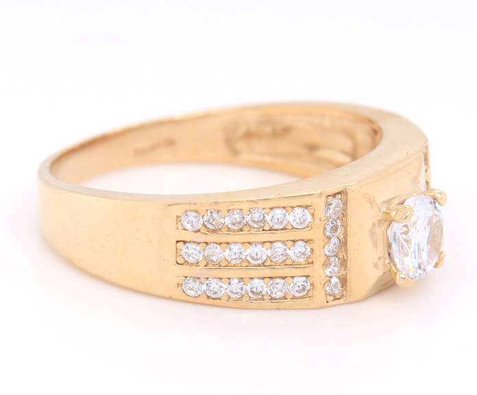 Gent's Yellow Gold Cubic Zirconia Ring