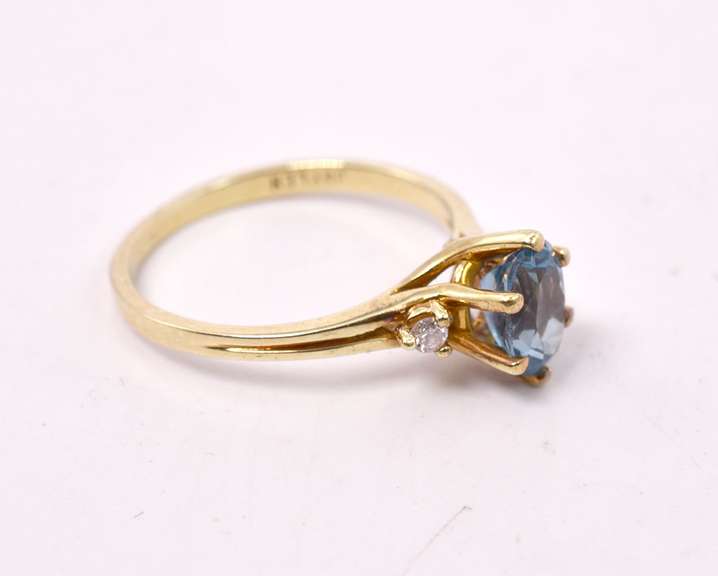 Fabulous Blue Gemstone Ring in 14K Yellow Gold