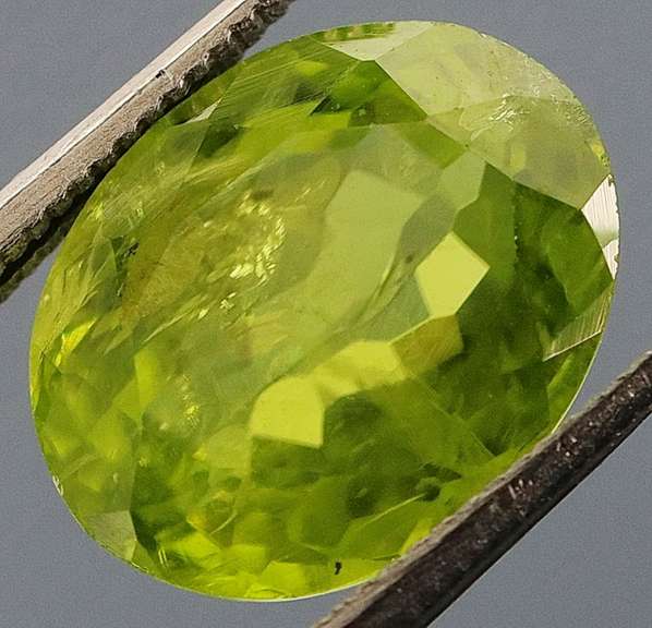Large 3.54ct Burma green Peridot