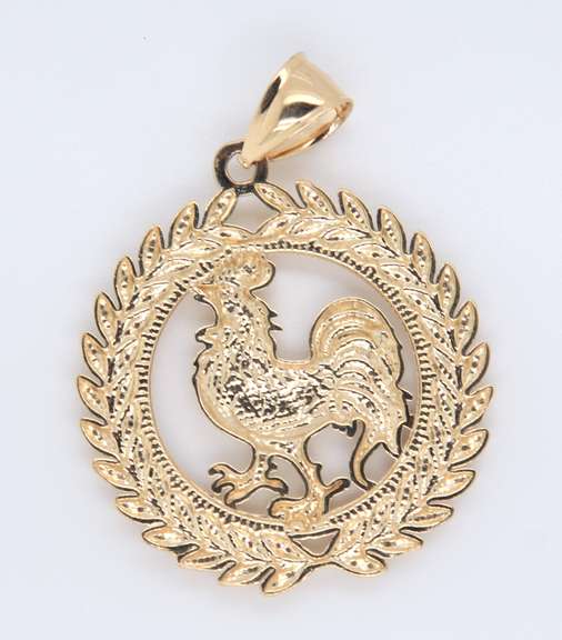 Charming Yellow Gold Rooster Pendant