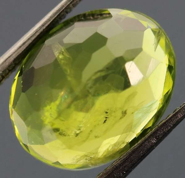 Large 3.54ct Burma green Peridot