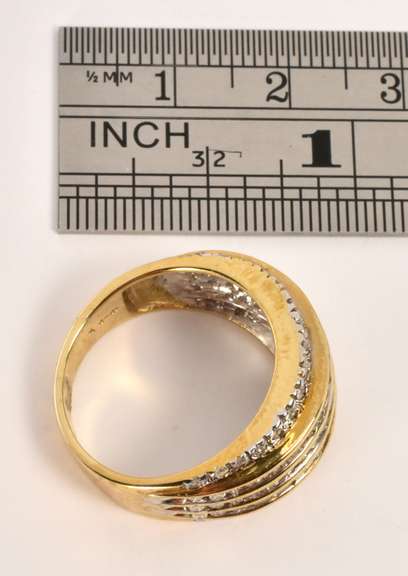 Fashionable 5 Rows of Diamonds Ring