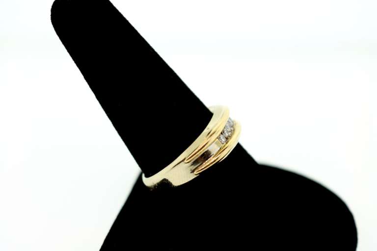 MENS 14 KT WHITE GOLD DIAMOND BAND WITH YELLOW ACCENT