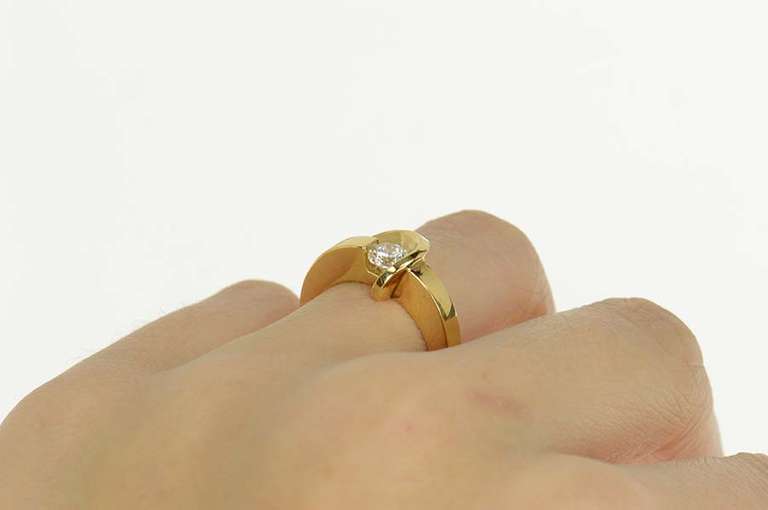 14K Yellow Gold 0.45 Ct Diamond Solitaire Curvy Engagement Ring