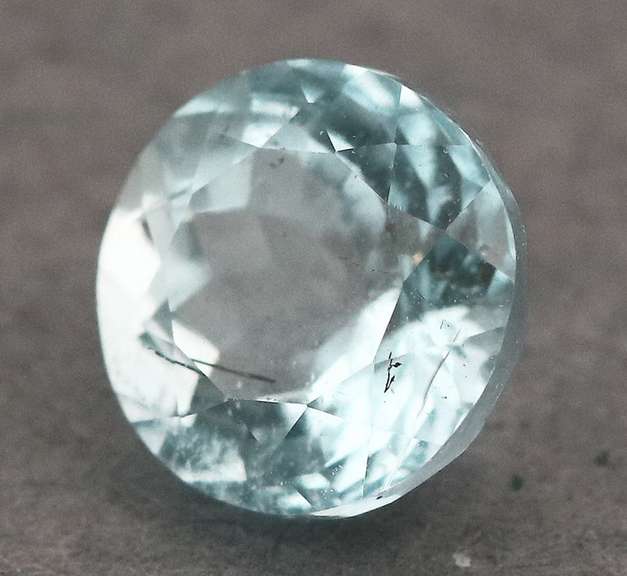 High fire 1.57ct platinum blue Aquamarine solitaire