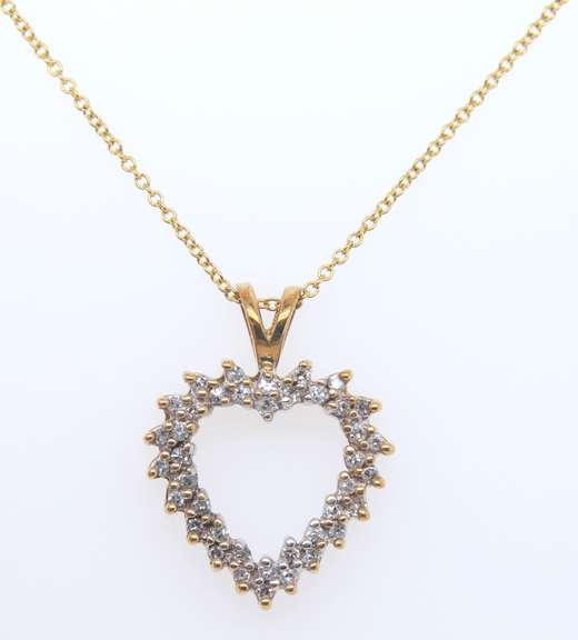 Gorgeous 14kt Yellow Gold Diamond Heart Shaped Necklace