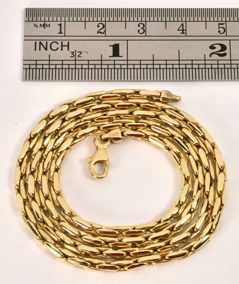 Pretty Box Link Variation Necklace
