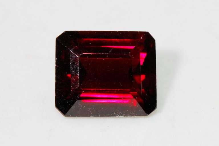 Elegant Natural Rhodolite - 7.60 cts.