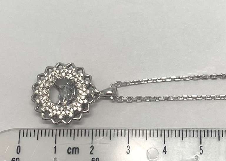 Elegant Silver Round pendant