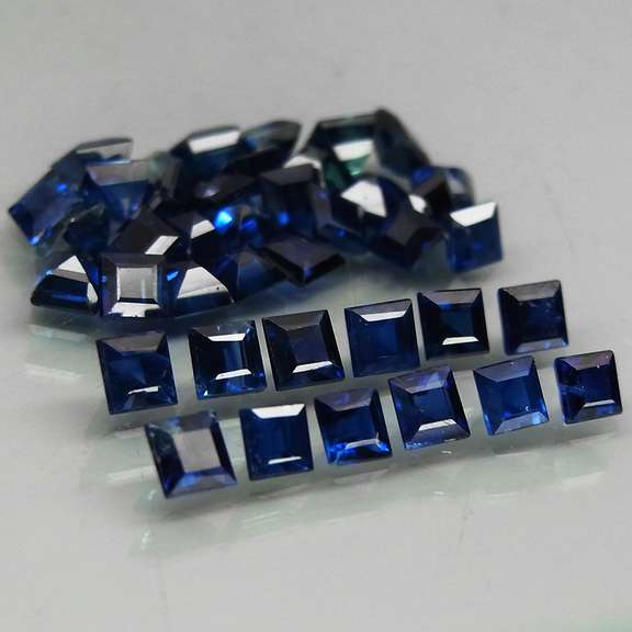 Exquisite 3.70ct 40 piece princess cut Sapphire set