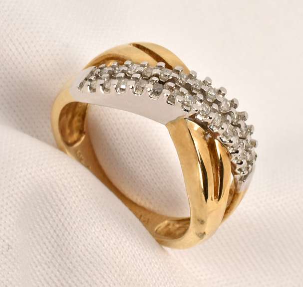 Stylish Diamond Bypass Ring