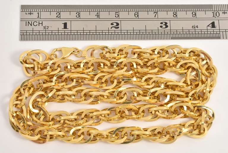 Pretty Interlovking Ovals Link Necklace