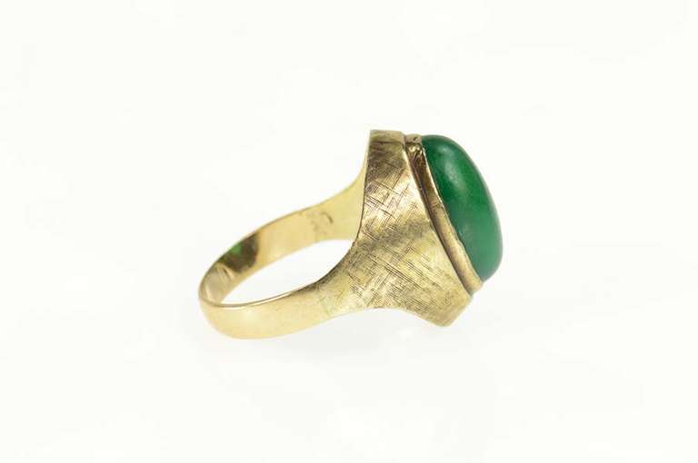 14K Yellow Gold Retro Green Agate Oval Cabochon Statement Ring