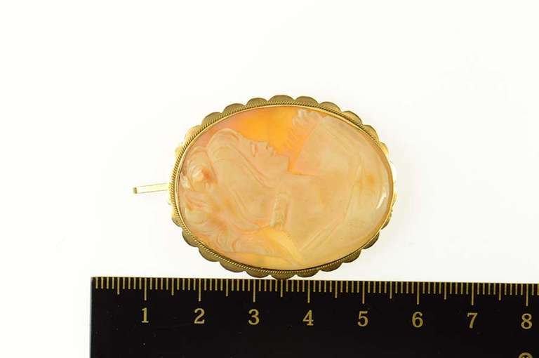 18K Yellow Gold Oval Carved Shell Cameo Ornate Lady Pendant