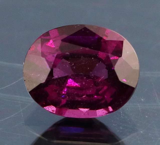Simply lovely 1.58ct violet pink Umbaite Garnet