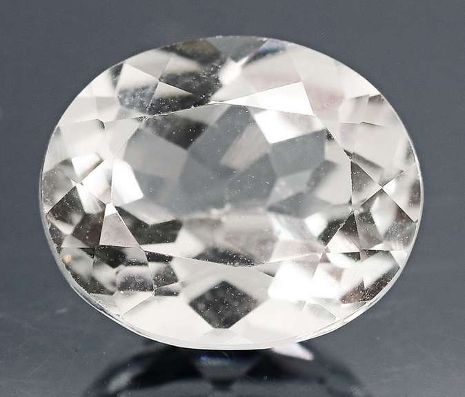 Stunning 5.98ct UNTREATED diamond white Topaz