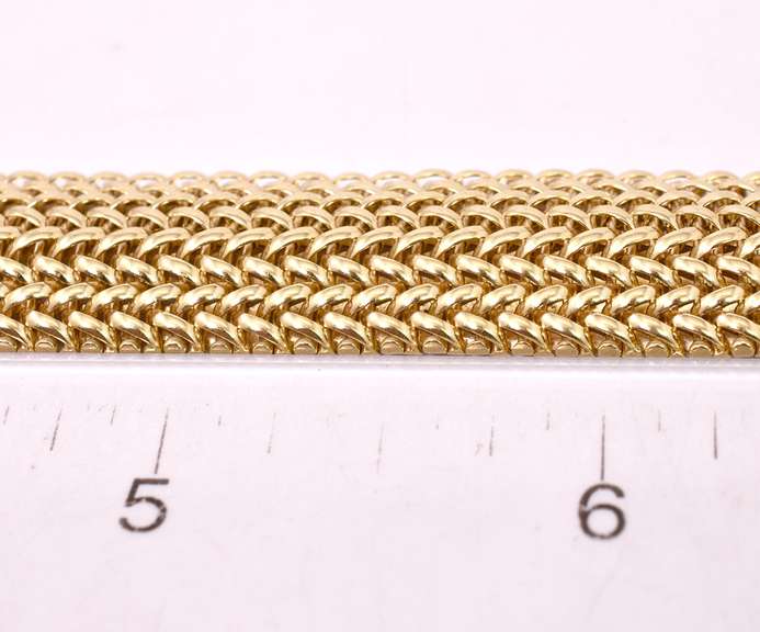 Wonderful Woven Bracelet in 14K Yellow Gold