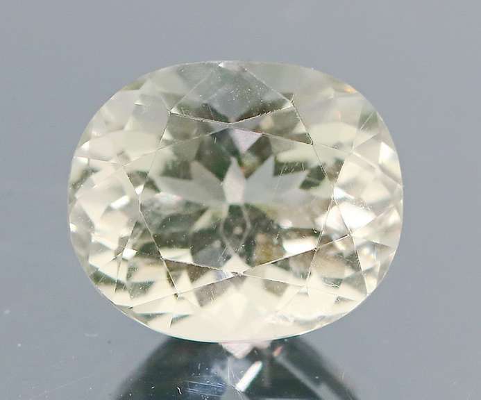 Excellent 3.74ct platinum green Amethyst