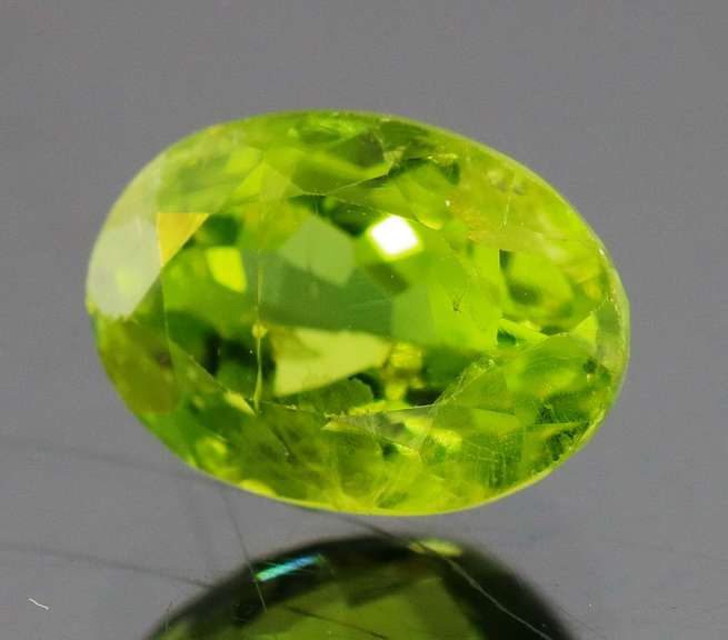 Large 3.87ct Burma green Peridot