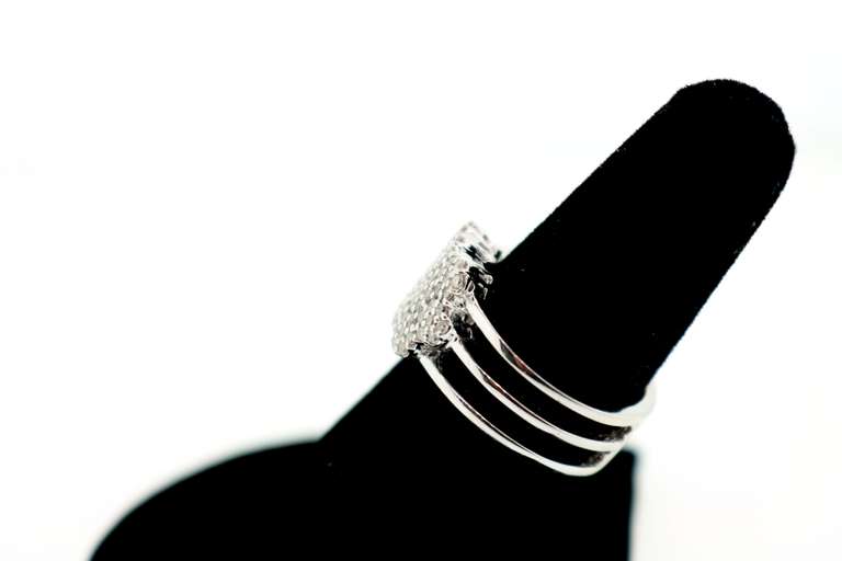 ladies 14k white gold diamond ring
