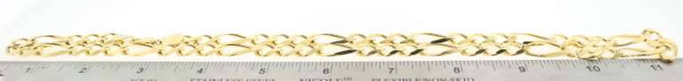 Lovely 14kt figaro chain link necklace