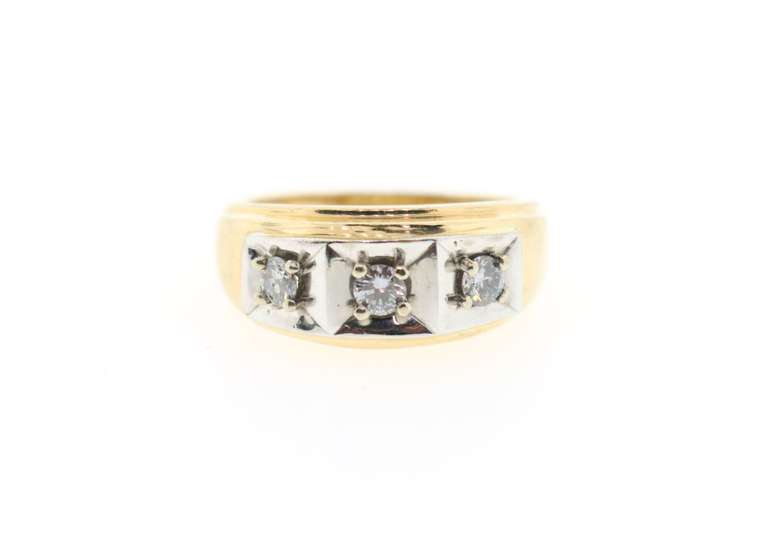 14KT YELLOW GOLD THREE DIAMONDS MEN'S RING/BAND