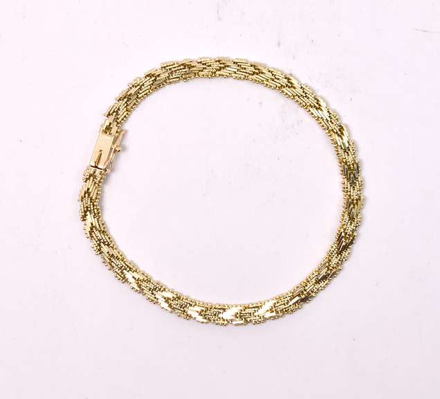 Wonderful Woven Gold Bracelet in 14K Yellow Gold
