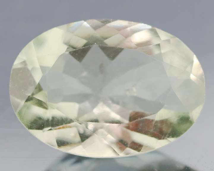 Brilliant 4.75ct natural platinum green Amethyst