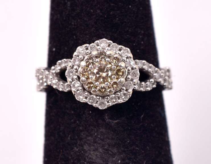 Stunning Ladies Diamond Cluster Ring in Sterling Silver