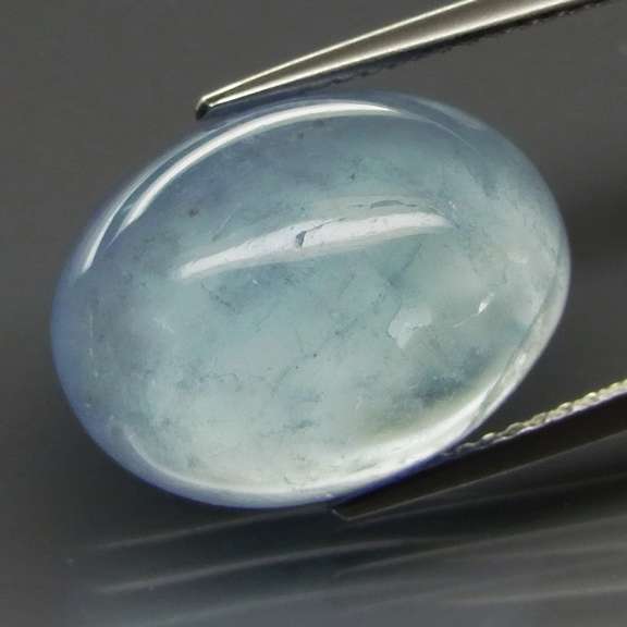 Glistening 11.37ct natural Aquamarine cabochon