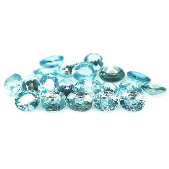 Brilliant 11.05ct sky blue Zircon set