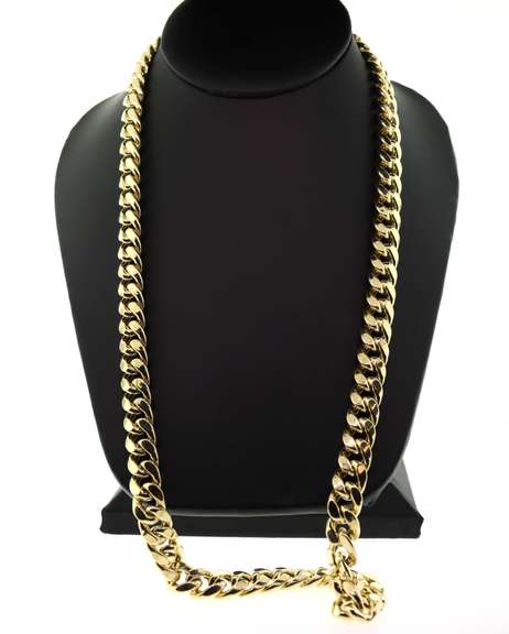 Stunning 10kt Yellow Gold Curb Chain Necklace