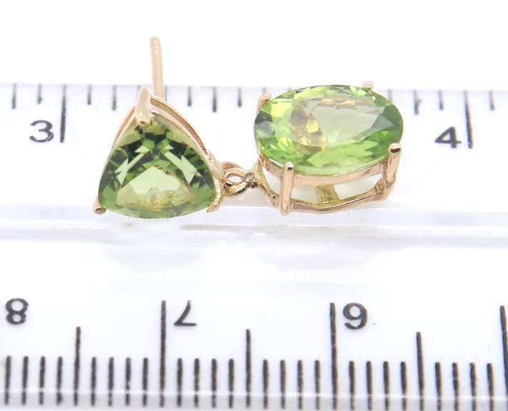 Fantastic Yellow Gold Peridot Dangle Earrings