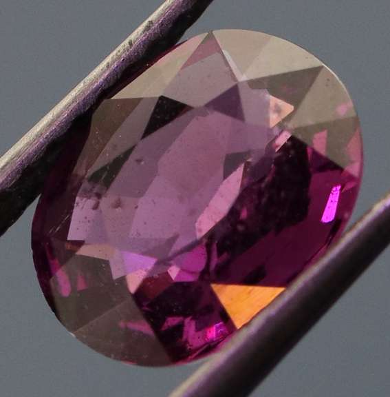 Simply lovely 1.08ct violet pink Umbaite Garnet