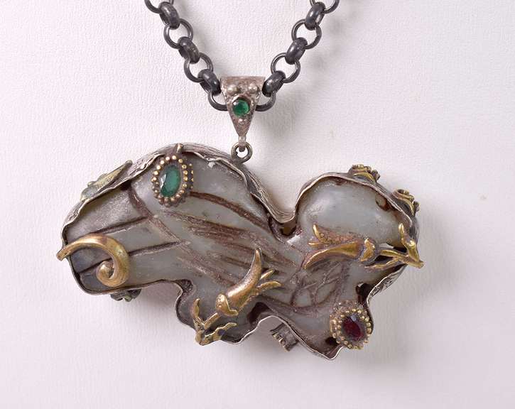 Vintage Embellished Jade Bird Pendant Necklace in Sterling Silver