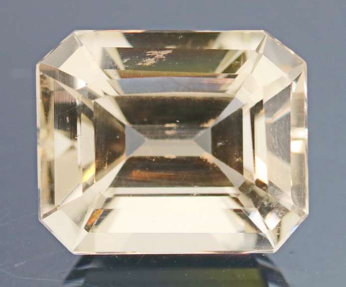 Striking 6.86ct high fire champagne Beryl