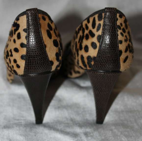 Sexy pair of Donal J Pliner Vintage Shoes