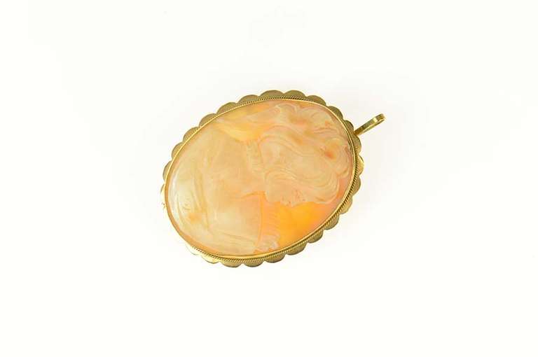 18K Yellow Gold Oval Carved Shell Cameo Ornate Lady Pendant