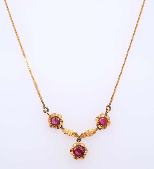 Vintage 18kt Ruby Leaf Necklace