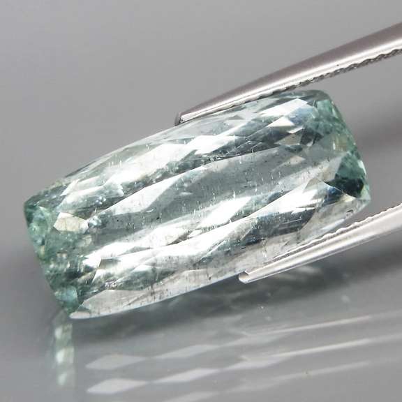 Gorgeous 10.35ct untreated Brazilian Aquamarine