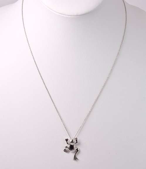 Frog Pendant Necklace in Sterling Silver