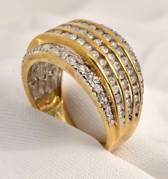 Fashionable 5 Rows of Diamonds Ring