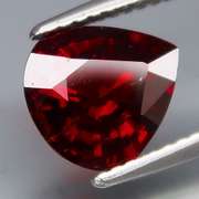 Glittering! 2.51ct red Spessartite garnet