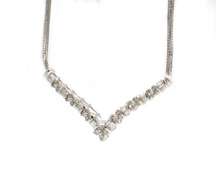 0.93ctw Diamond "V" Necklace in 14K