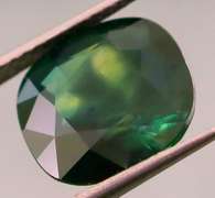 Heated only! 4.78ct blue green Sapphire
