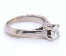 Elegant White Gold Round Brilliant Cut Diamond Ring
