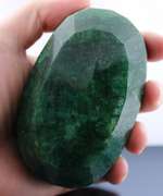 Massive .521kg (2605ct) rich green Brazilian Emerald