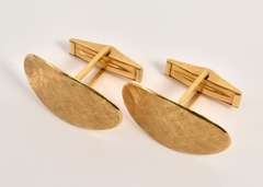 Tasteful Pair of Gold Cufflinks