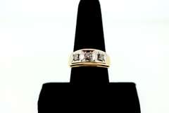 14KT YELLOW GOLD THREE DIAMONDS MEN'S RING/BAND